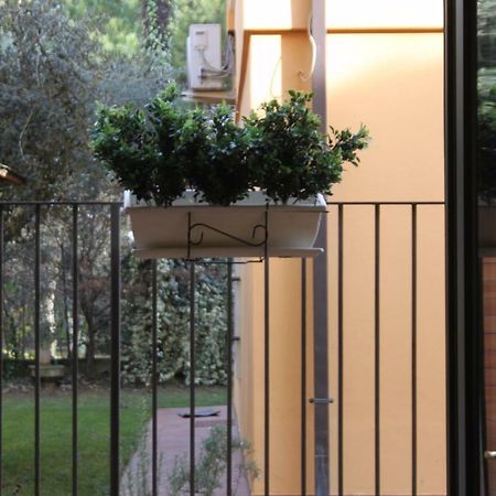 Goccia Di Lago Desenzano del Garda Buitenkant foto