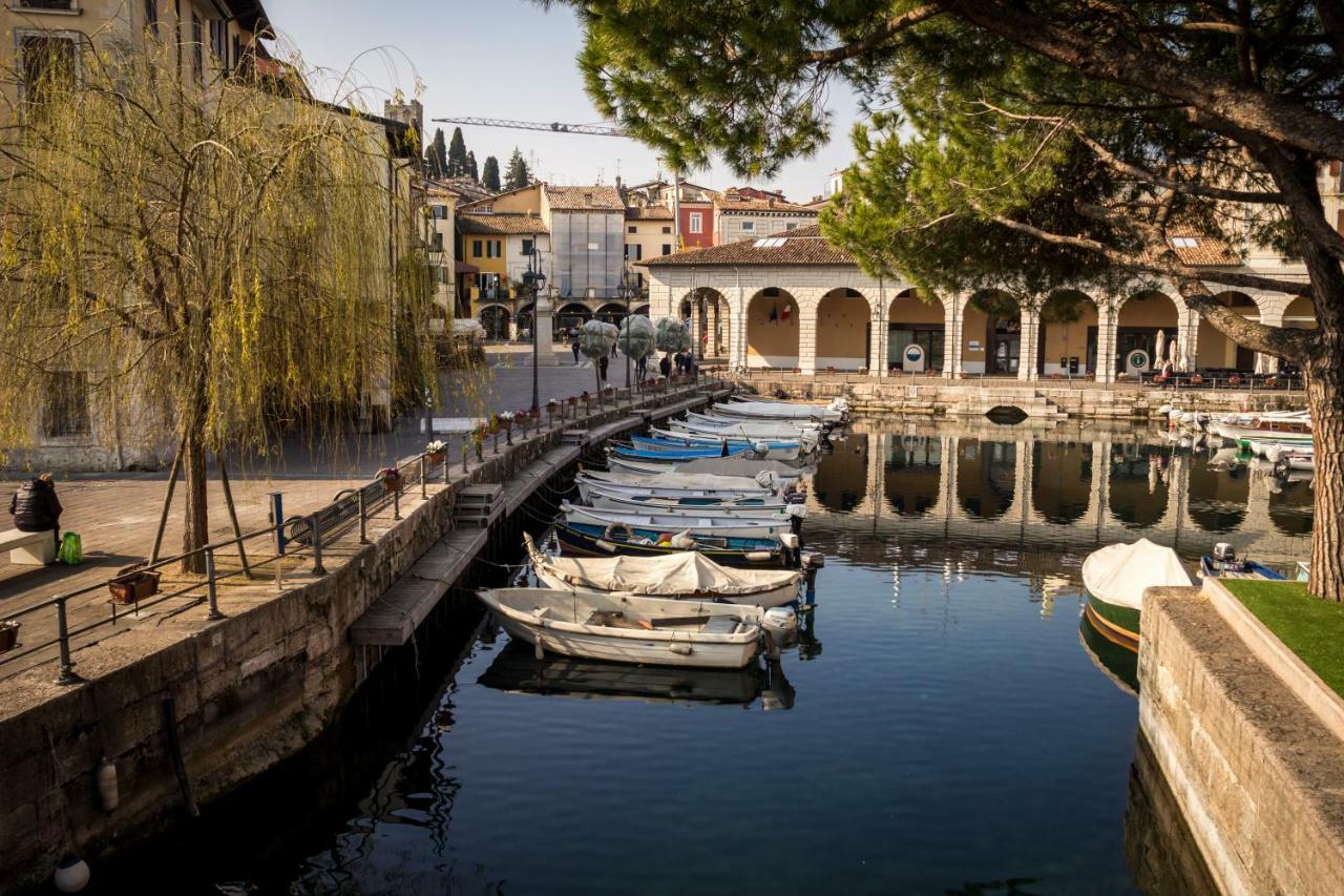Goccia Di Lago Desenzano del Garda Buitenkant foto